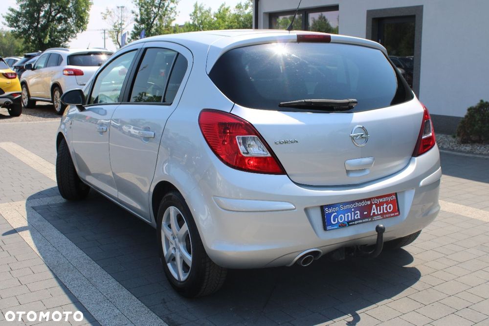 Opel Corsa - 4