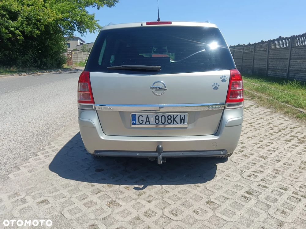 Opel Zafira 1.8 Innovation 110 Jahre - 11