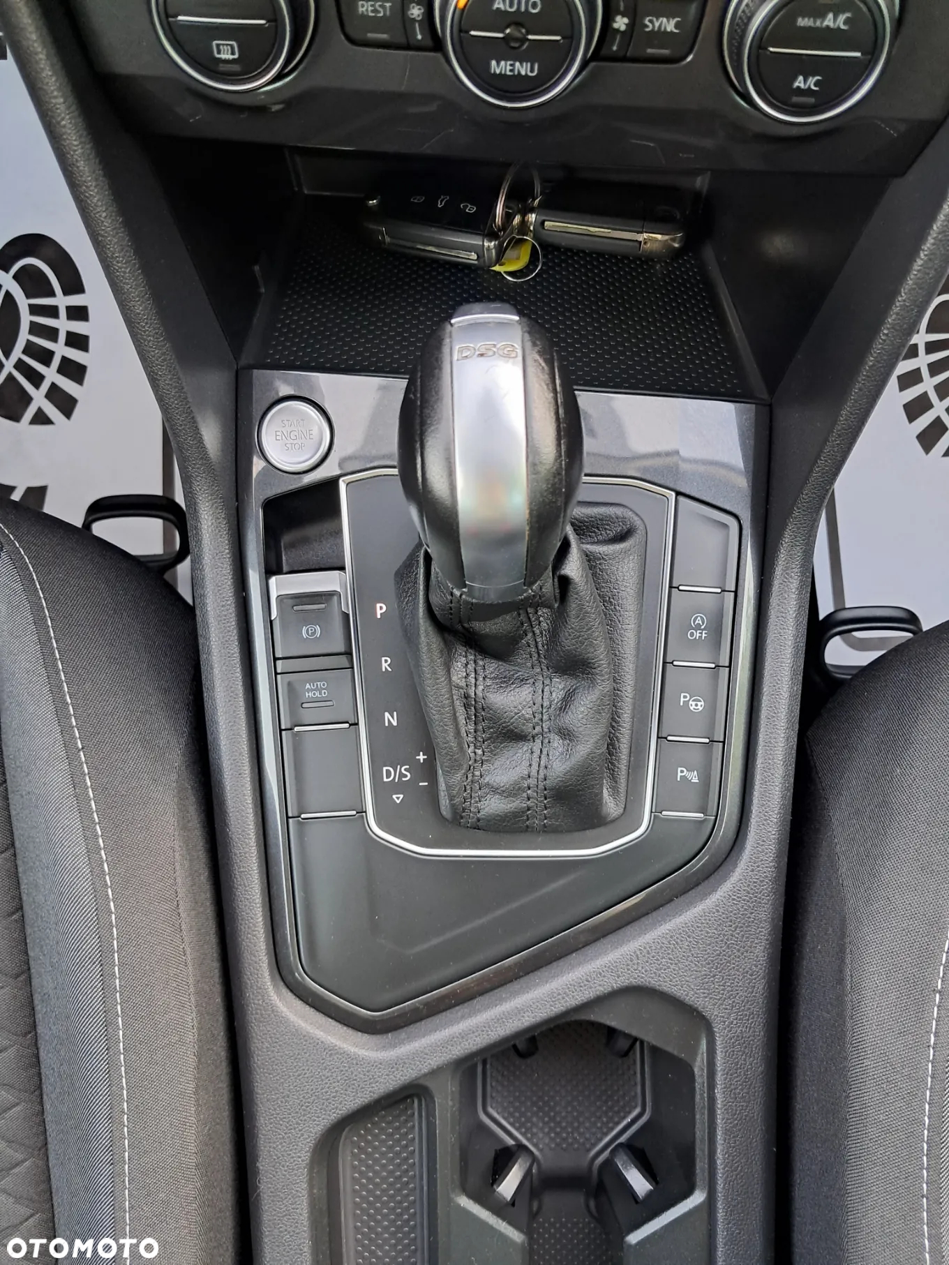 Volkswagen Tiguan - 22
