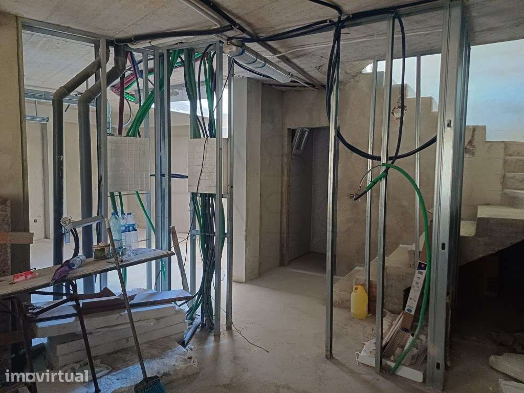 Moradia T2 com terraço e garagem - Grande imagem: 5/18