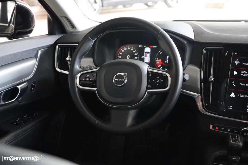 Volvo V90 2.0 D4 Momentum Geartronic - 15