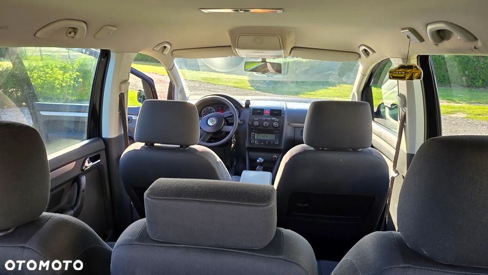 Volkswagen Touran 1.9 TDI Conceptline - 16