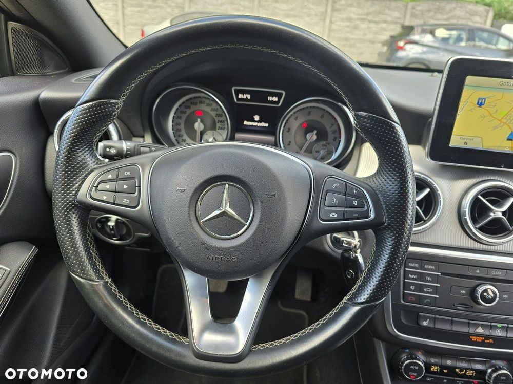 Mercedes-Benz CLA - 16