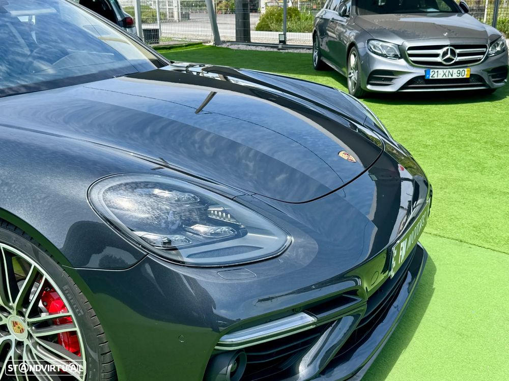 Porsche Panamera Turbo - 9
