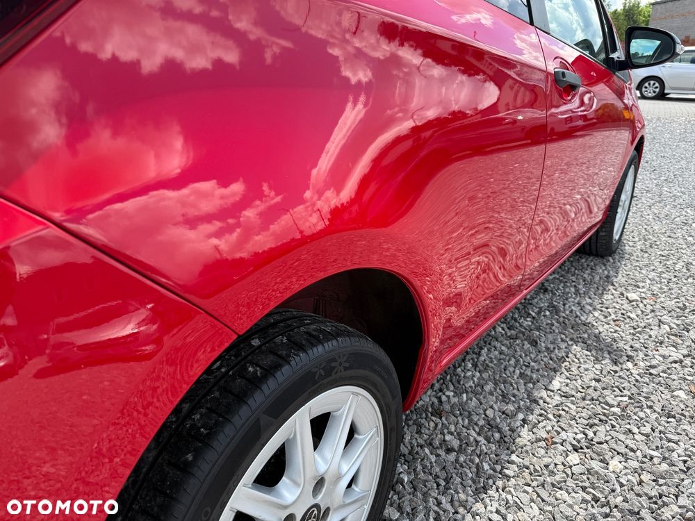 Toyota Yaris 1.0 Entry EU5 - 16