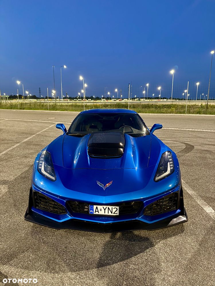 Chevrolet Corvette - 1