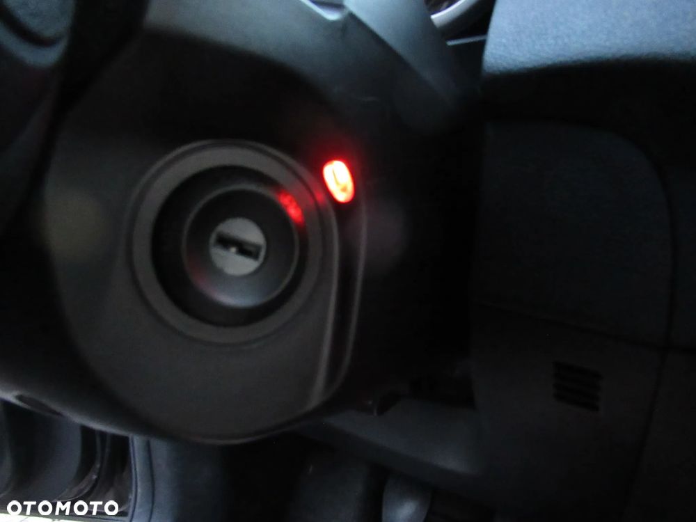 Mazda 3 1.6 MZR High-Line - 22