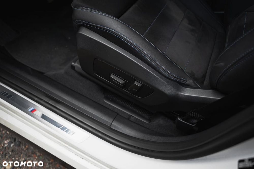 BMW X1 - 28
