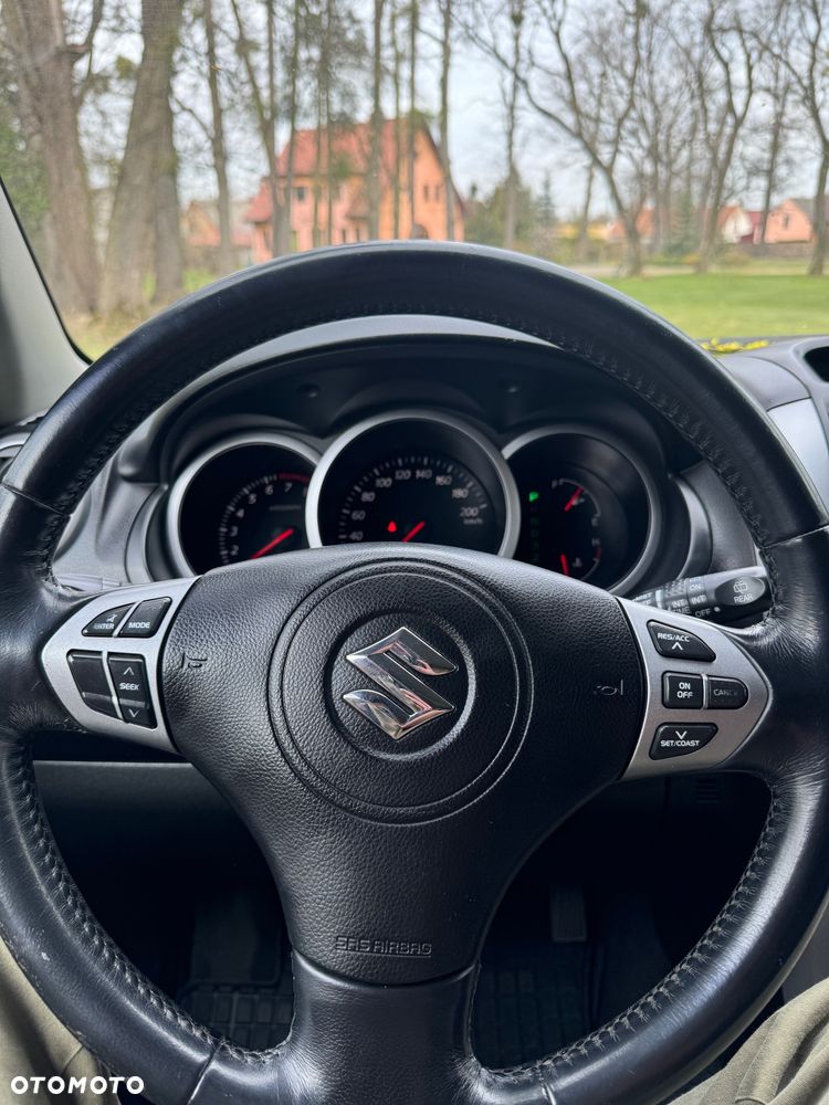 Suzuki Grand Vitara 2.0 De Luxe - 12