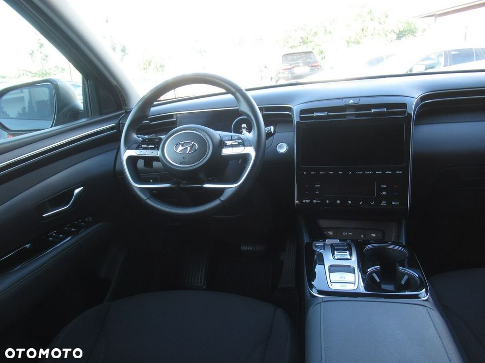Hyundai Tucson 1.6 T-GDi HEV Executive 2WD - 12