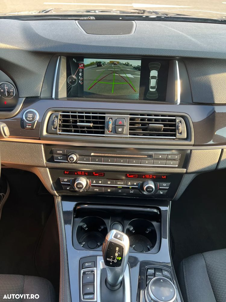 BMW Seria 5 520d xDrive - 23