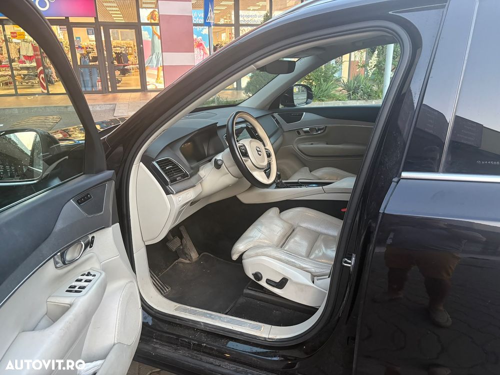 Volvo XC 90 D5 AWD Geartronic Inscription - 8