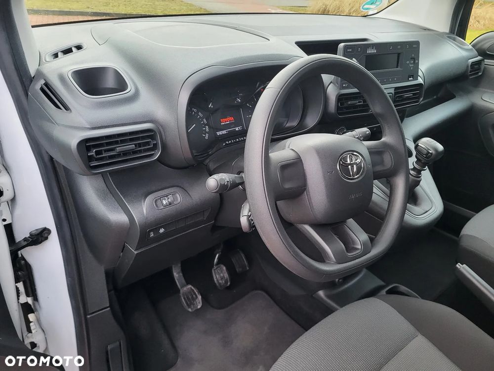 Toyota Proace City Verso 1.2 Turbo L1 Combi - 10