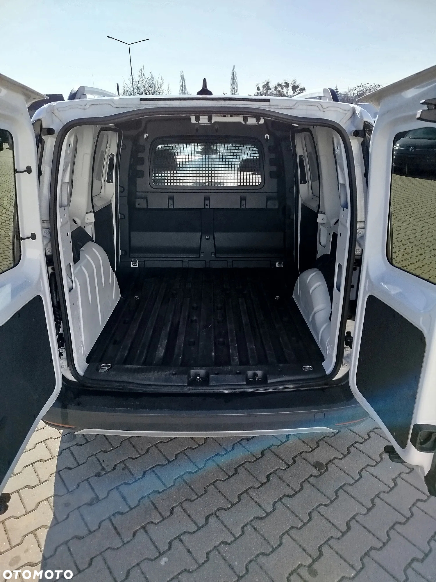Volkswagen Caddy 2.0 TDI PanAmericana DSG - 7