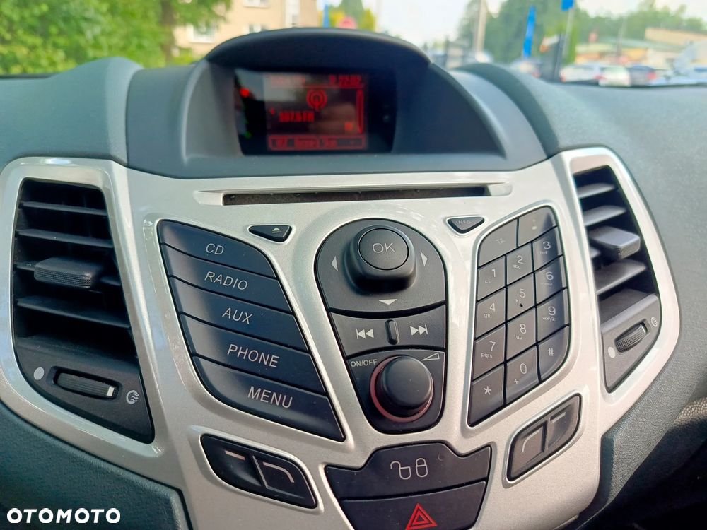 Ford Fiesta 1.25 Ambiente - 25