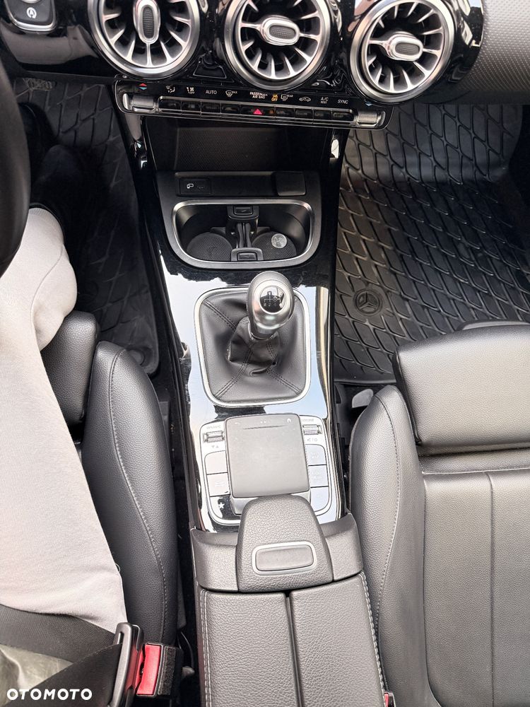 Mercedes-Benz Klasa A 180 Advanced Progressive - 23