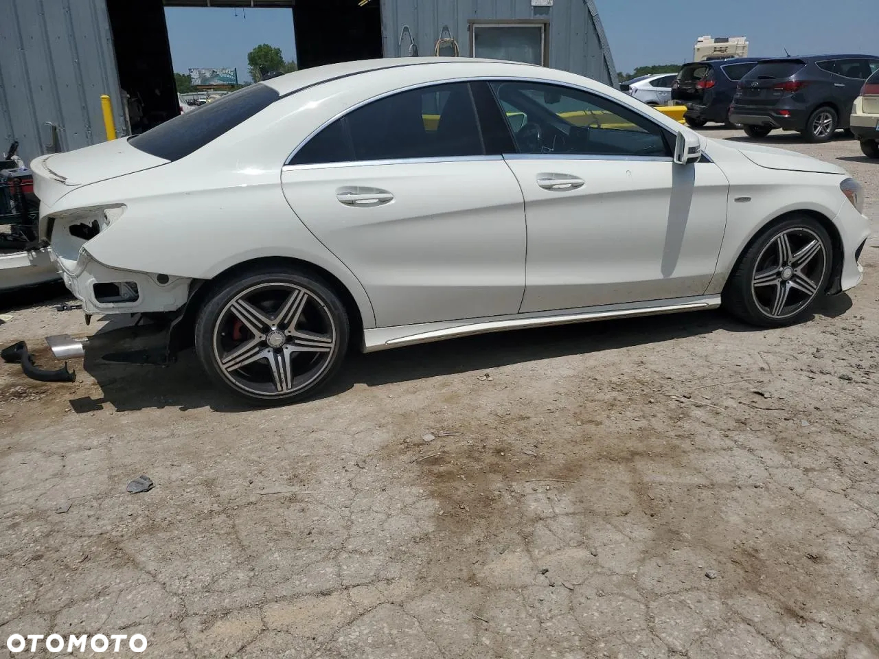 Mercedes-Benz CLA - 4
