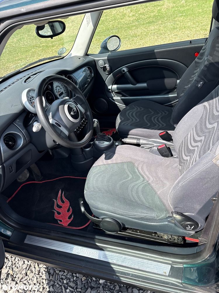 MINI Cooper Seven - 21