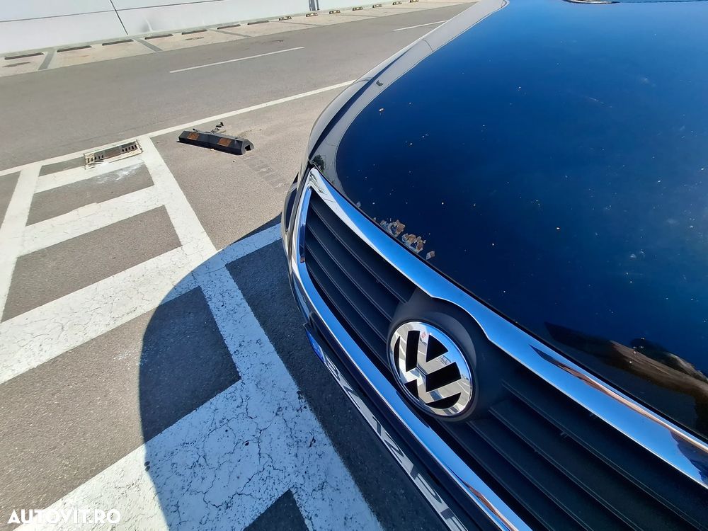 Volkswagen Passat - 22
