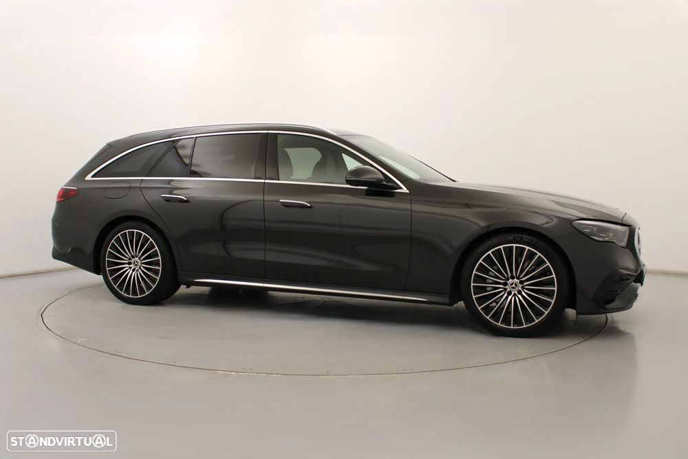 Mercedes-Benz E 300 Standard - 3