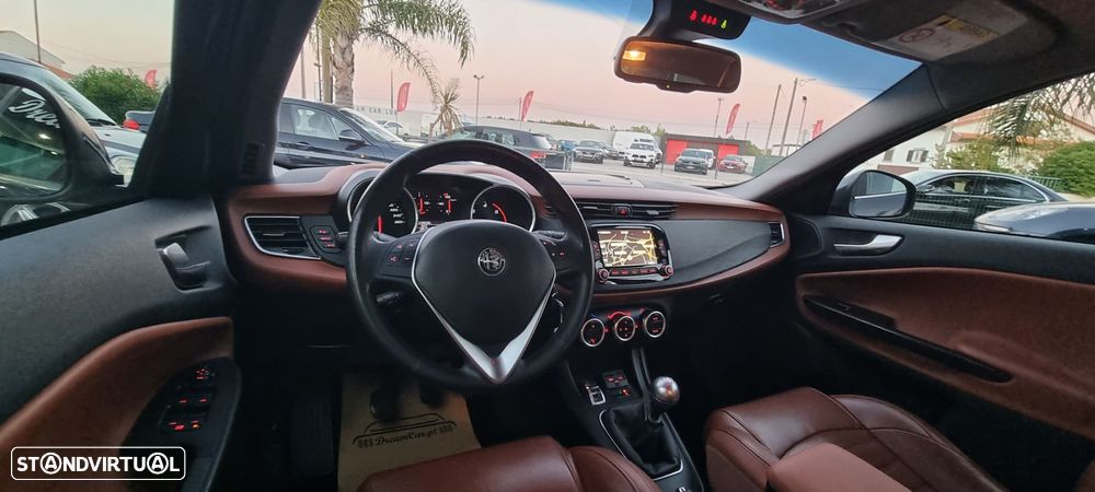 Alfa Romeo Giulietta 1.6 JTDm Sprint Speciale J18 - 15