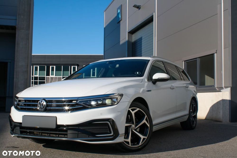 Volkswagen Passat 1.4 TSI Plug-In Hybrid GTE DSG - 1