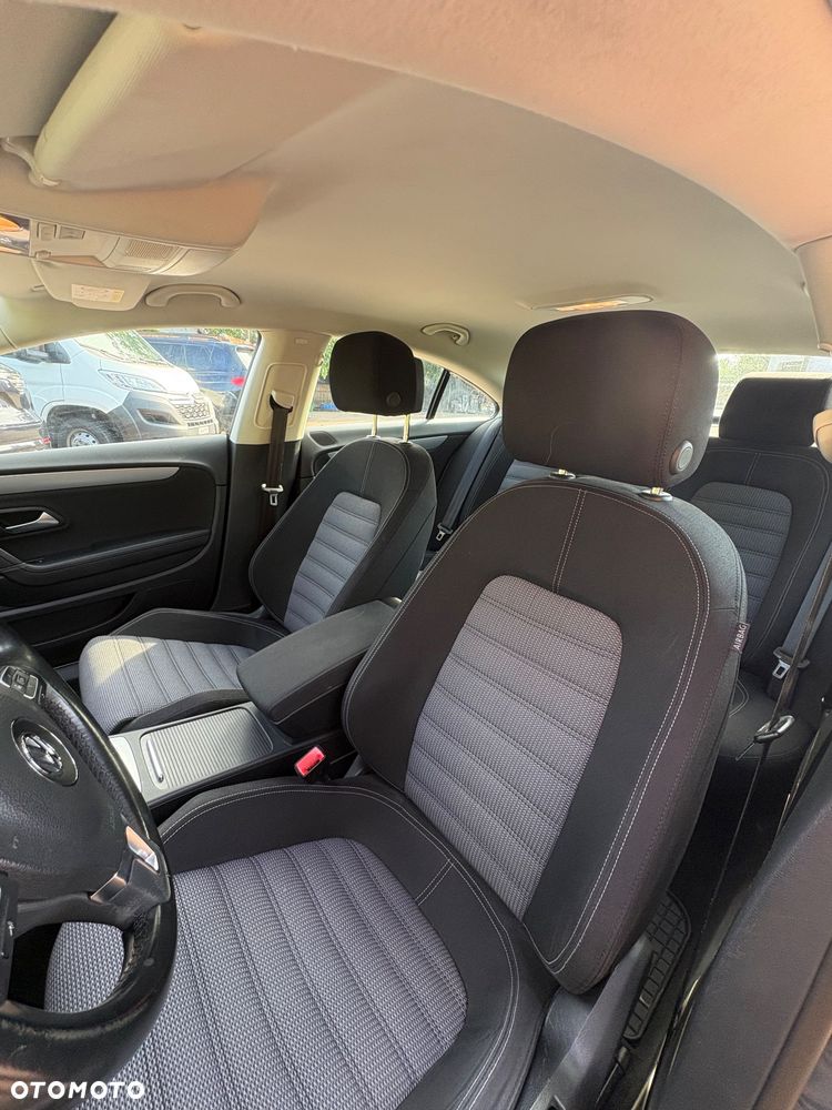 Volkswagen Passat CC - 21