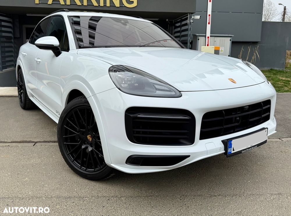 Porsche Cayenne S - 1
