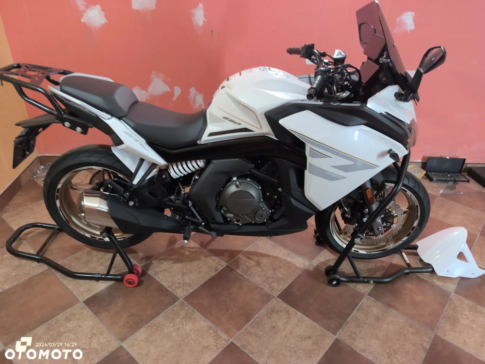CFMoto 650 MT - 1