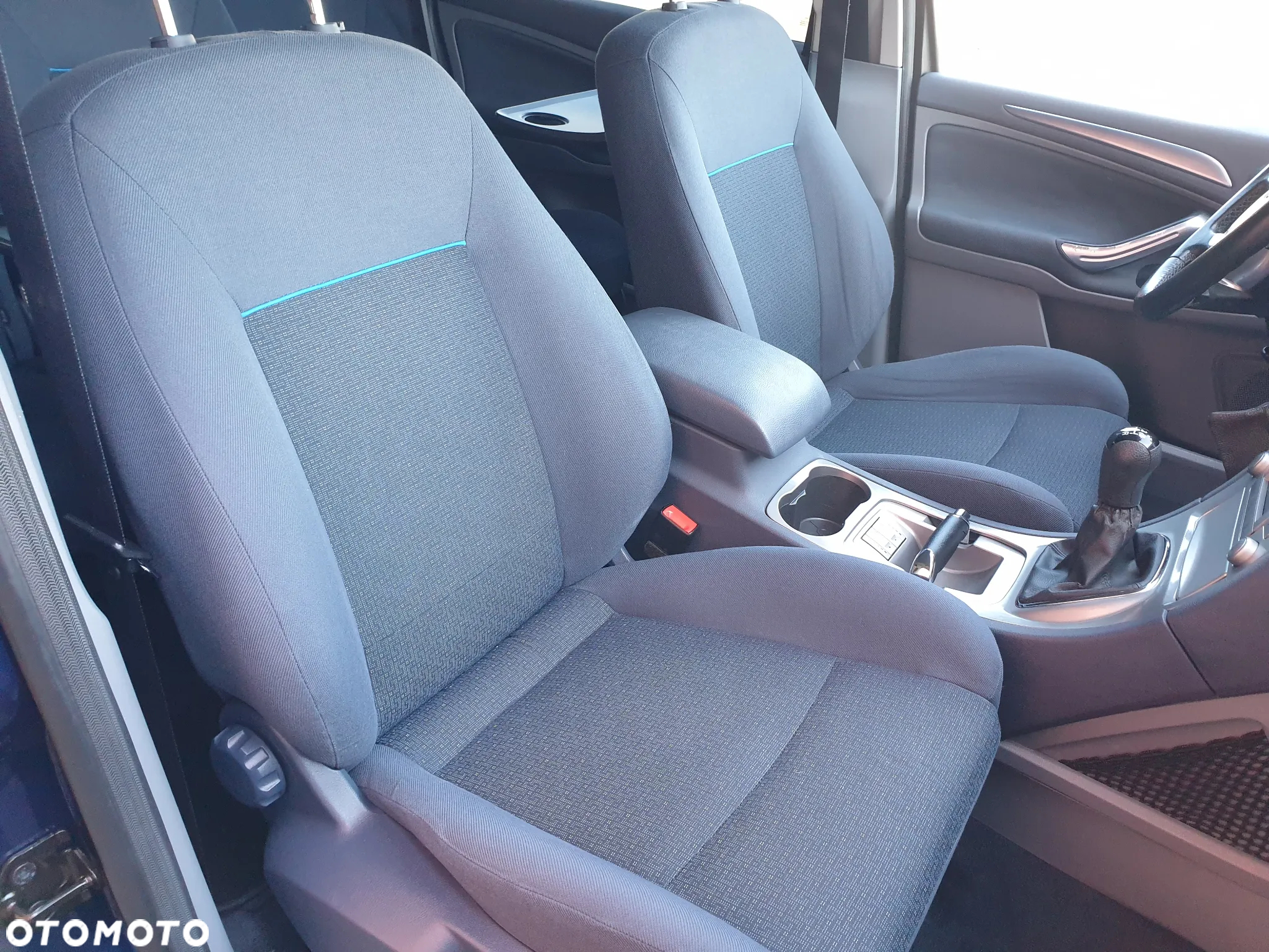 Ford S-Max - 25