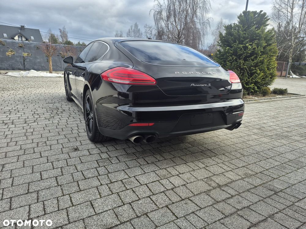 Porsche Panamera S - 5