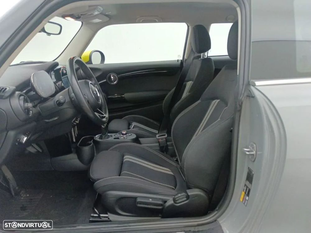 MINI 3 Portas Cooper E Classic - 9