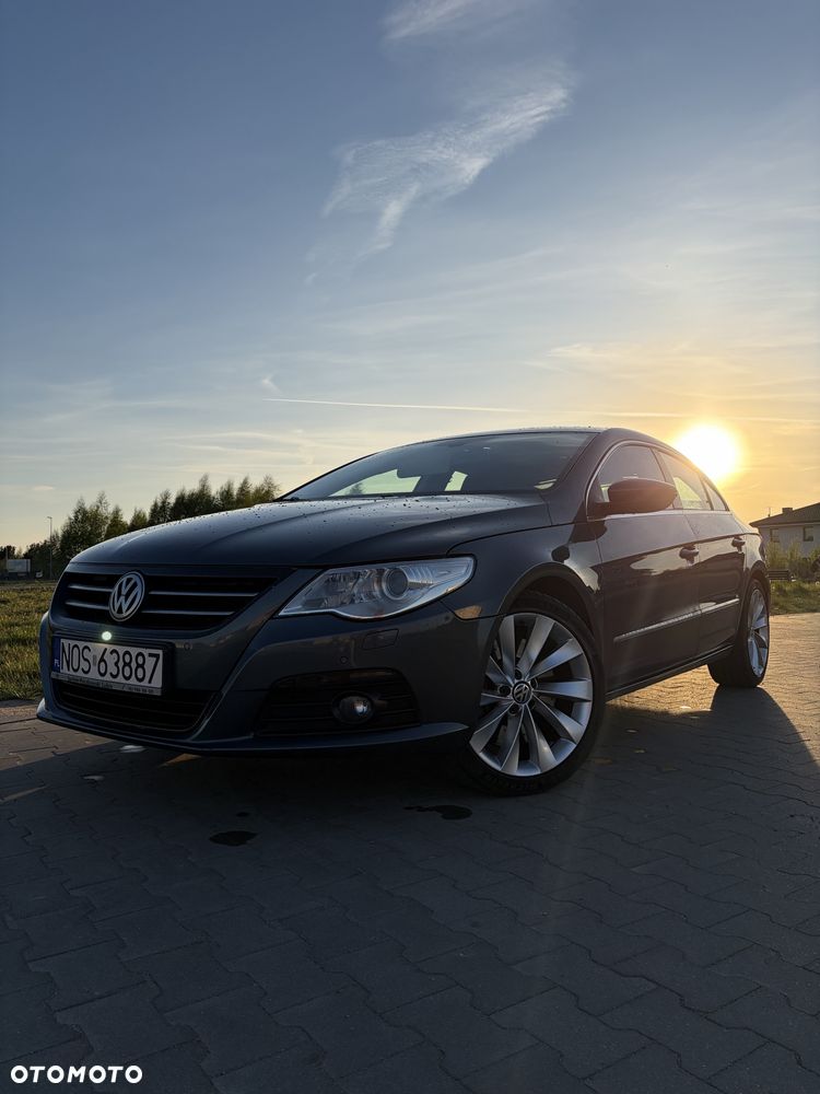 Volkswagen Passat CC - 1