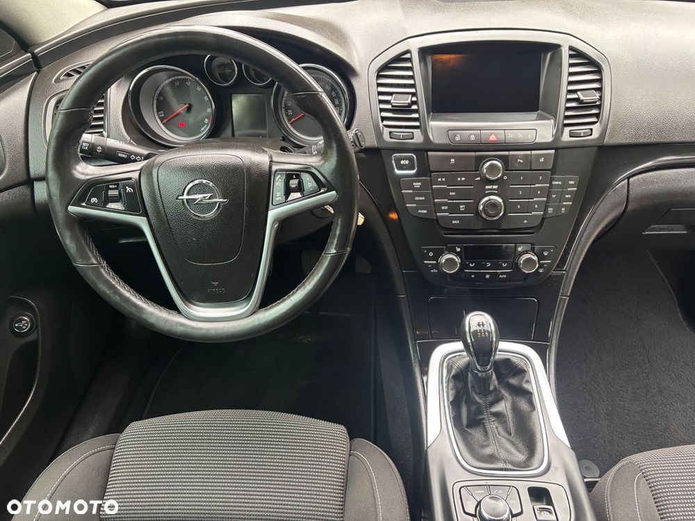 Opel Insignia 1.4 T Cosmo S&S - 11
