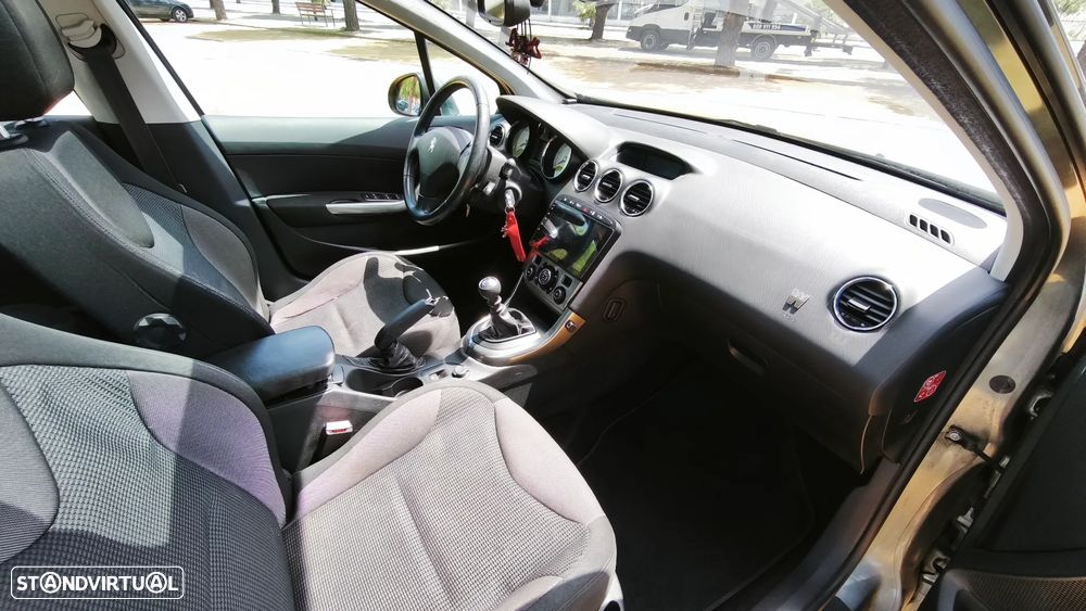 Peugeot 308 1.6 HDi Sport CVM6 - 24