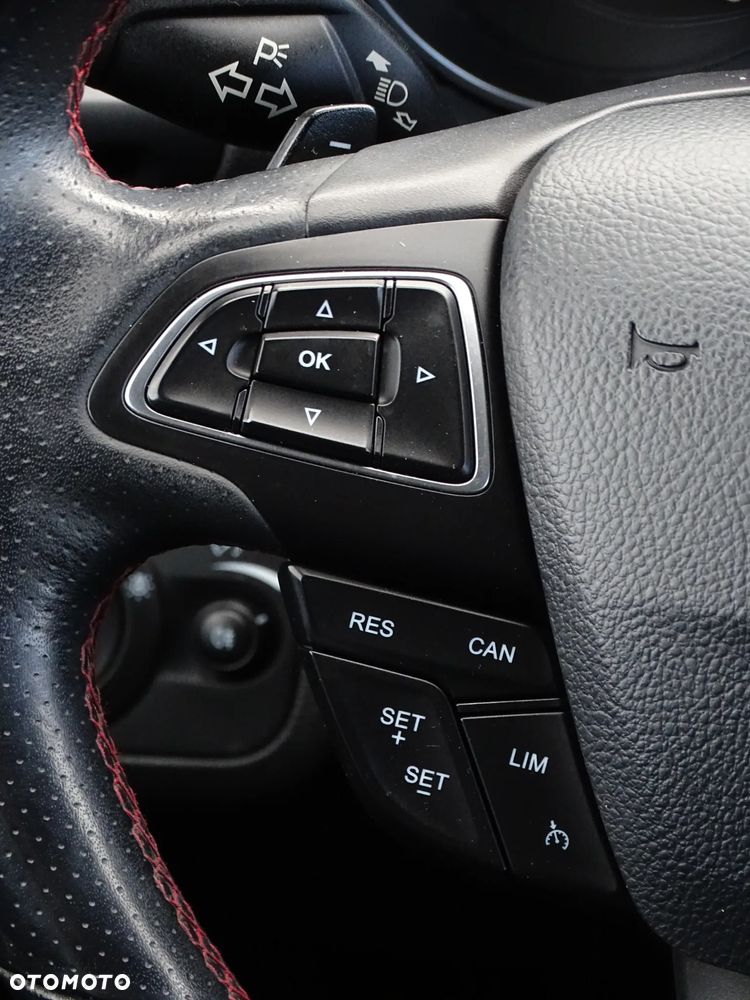 Ford Kuga 2.0 TDCi FWD ST-Line - 15