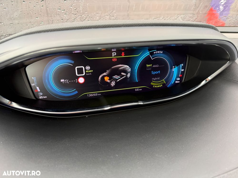 Peugeot 3008 PHEV EAT8 4X4 GT Pack - 30