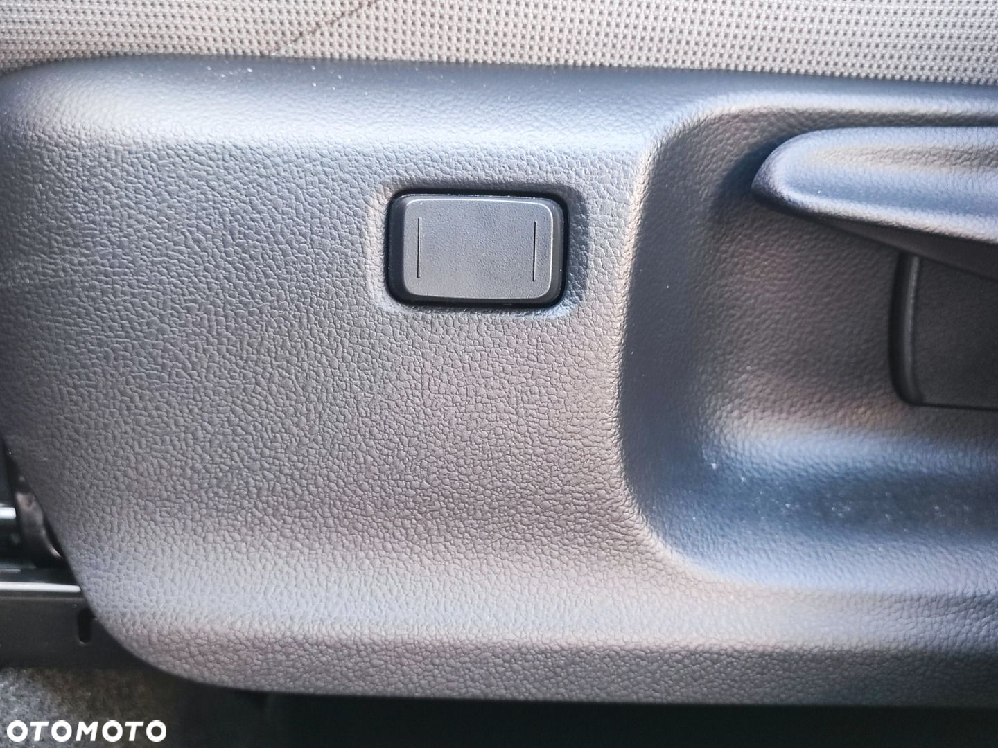 Toyota Corolla Cross 1.8 Hybrid Style - 24