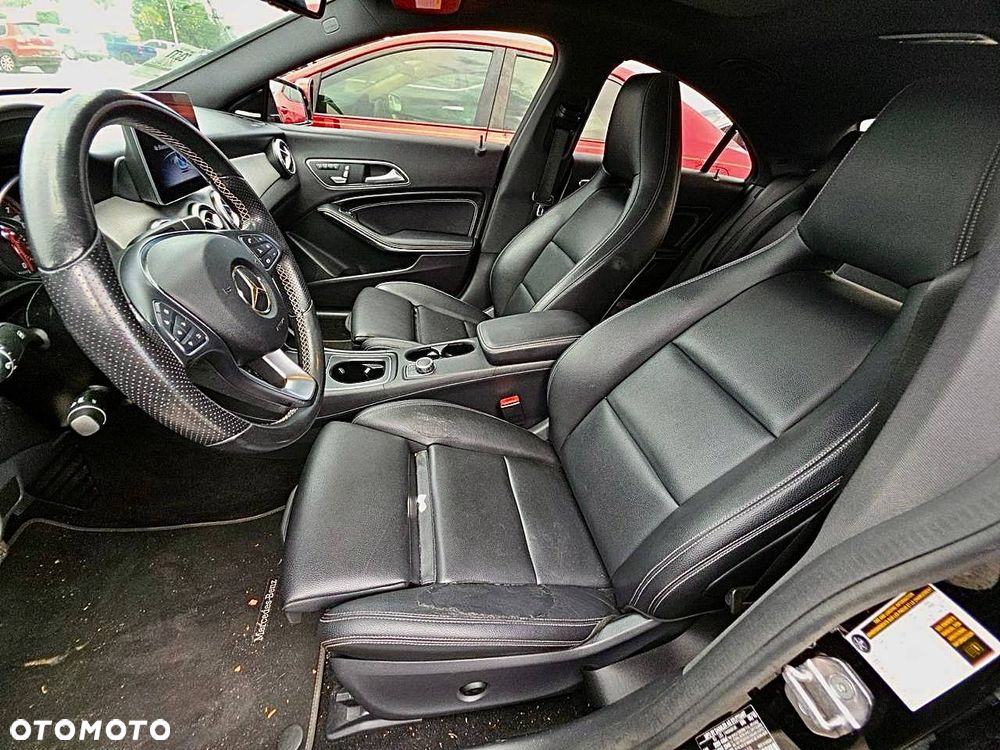 Mercedes-Benz CLA 250 4Matic 7G-DCT AMG Line - 9