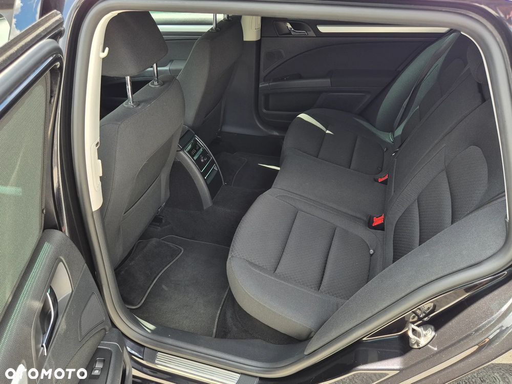Skoda Superb 2.0 TDI DSG Elegance - 31