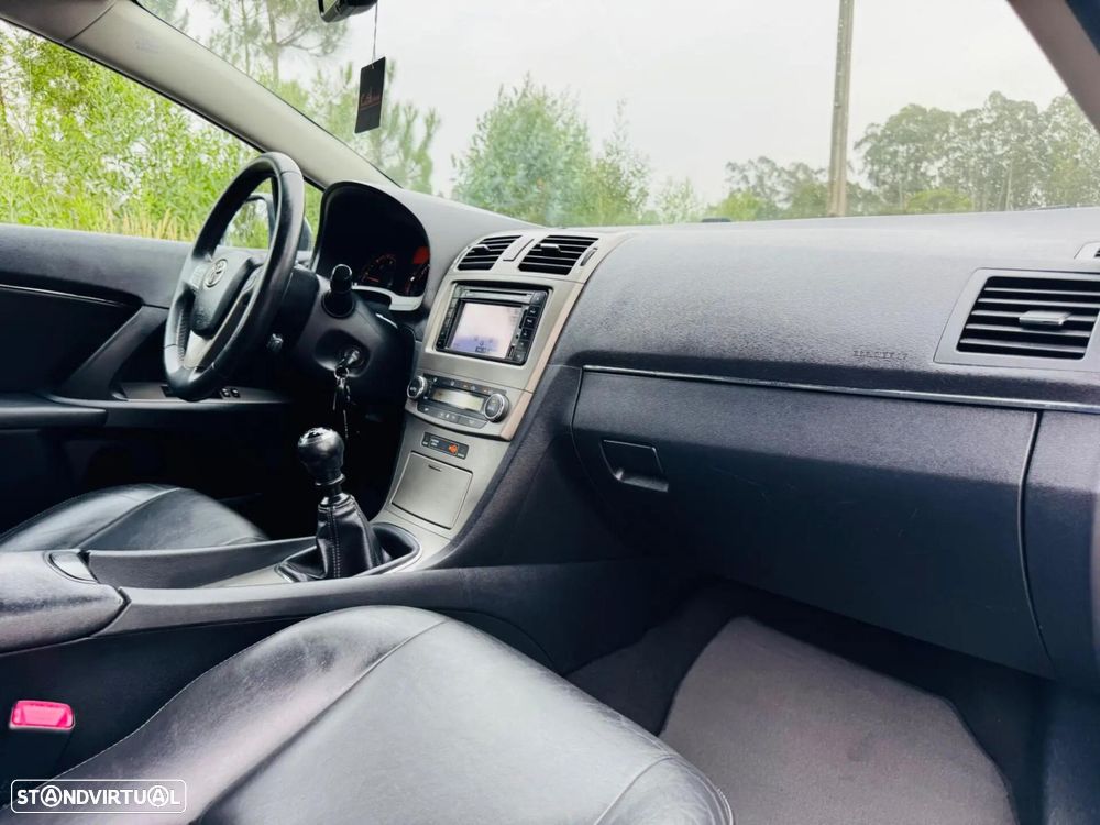 Toyota Avensis SW 2.0 D-4D Sp+EP+GPS - 35