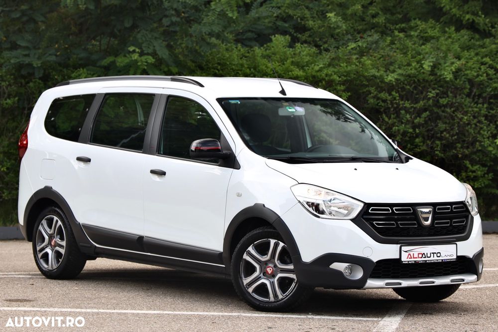 Dacia Lodgy TCe 130 GPF Stepway - 3