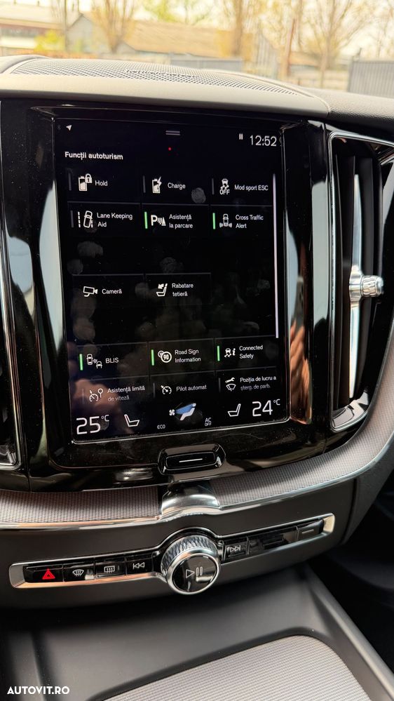 Volvo XC 60 T8 Twin Engine AWD Inscription - 28