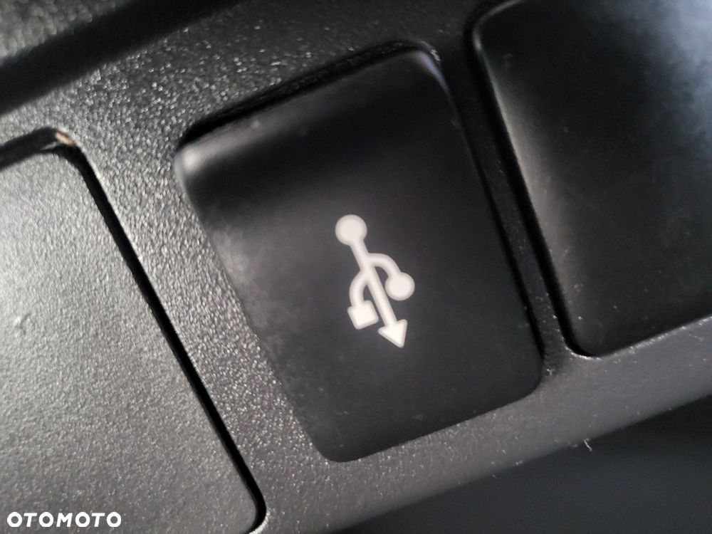 Mitsubishi Space Star - 33