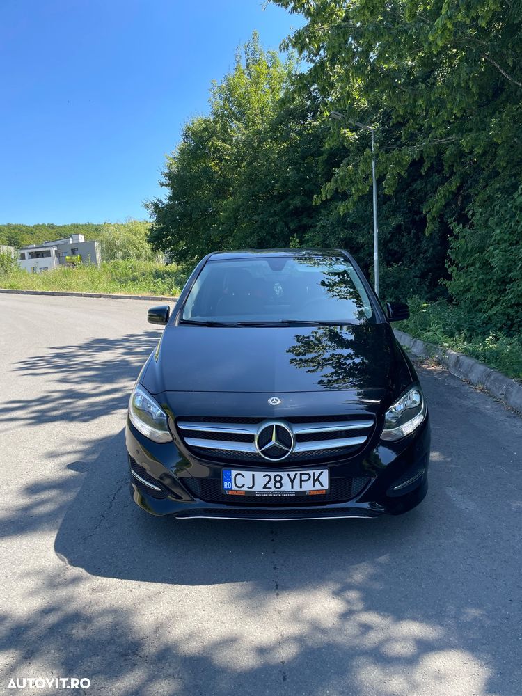 Mercedes-Benz B 200 d 4Matic 7G-DCT - 2
