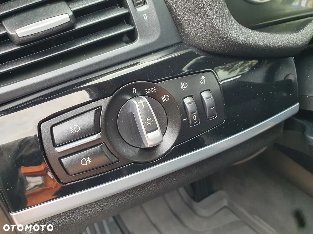 BMW X3 xDrive20d Business Edition - 18