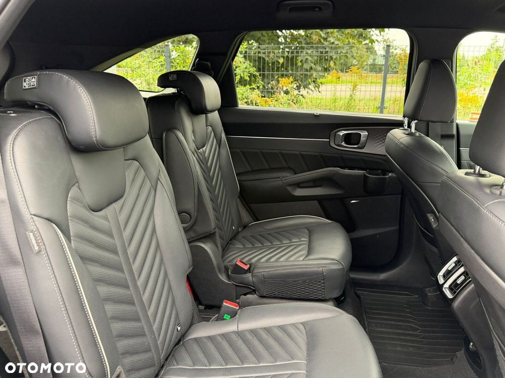 Kia Sorento - 37
