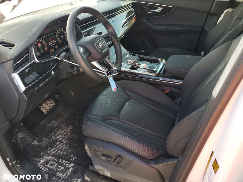 Audi Q7 - 7