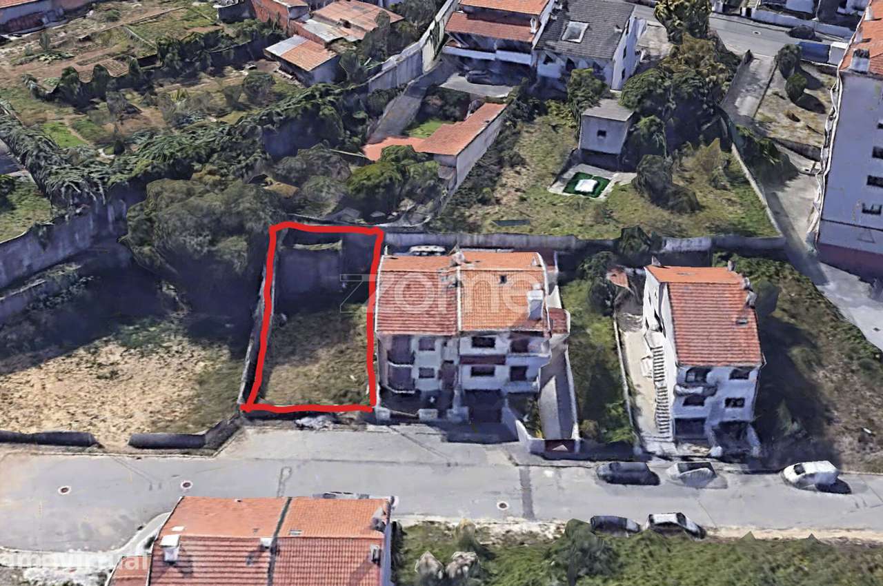 Lote de terreno de 270m2 para construção de moradia em V.N.Gaia - Grande imagem: 2/15