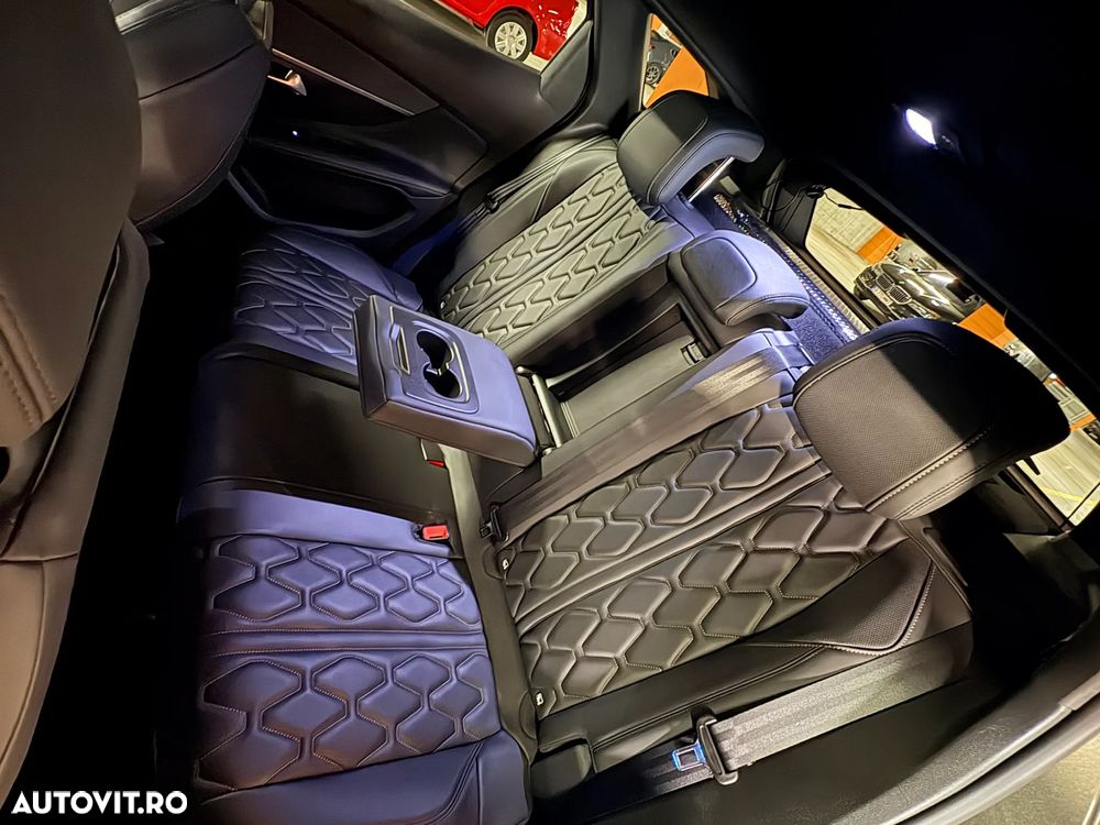 Peugeot 3008 1.2 PureTech 130 EAT8 GT - 8